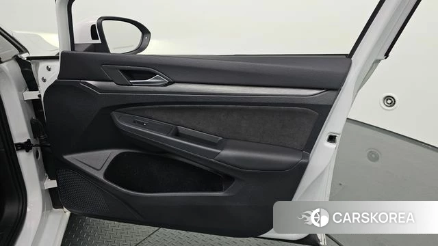 Volkswagen Golf 8th Generation id 4534038 из Кореи 17