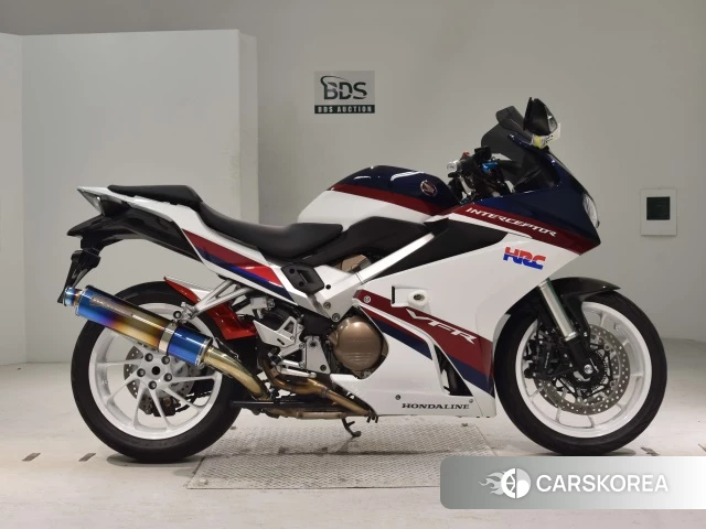 Проданный Honda VFR800F 2021 из Японии, фото 2
