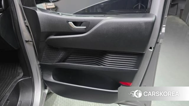Hyundai Staria id 4376143 из Кореи 17