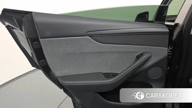 Tesla Model Y id 4879589 из Кореи 17