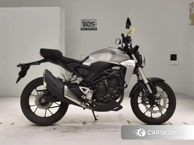 Проданный Honda CB250R 2018 из Японии