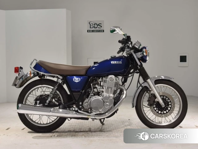 Проданный Yamaha SR400 2021 из Японии