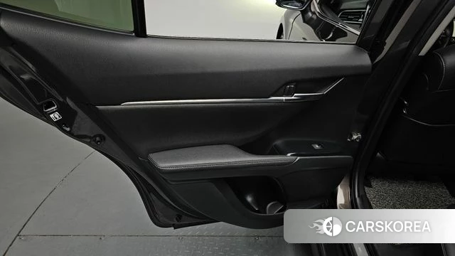 Toyota Camry (XV70) id 4370896 из Кореи 17