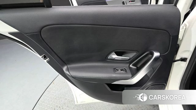 Mercedes-Benz A-Class W177 id 4604360 из Кореи 17