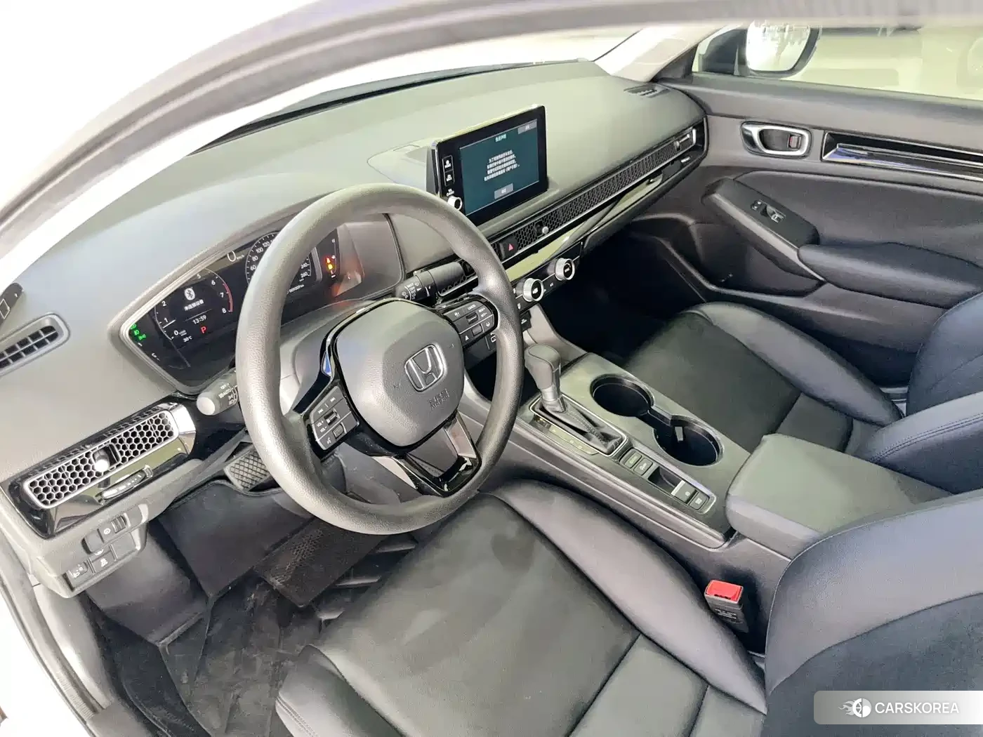Honda Civic id 4686042 из Китая 17