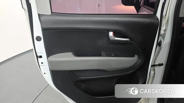 Kia The New Kia Ray id 4640936 из Кореи 17