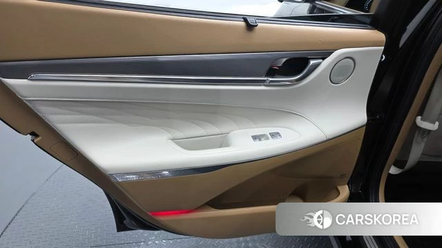 Hyundai The New Grandeur IG Hybrid id 4410293 из Кореи 17