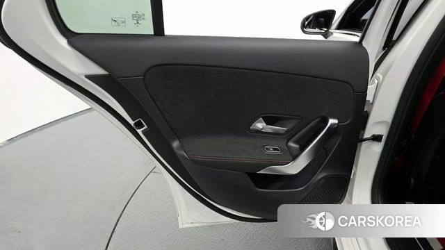 Mercedes-Benz A-Class W177 id 4416122 из Кореи 17