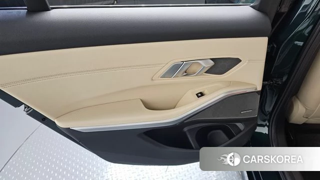 BMW 3 Series (G20) id 4410351 из Кореи 17