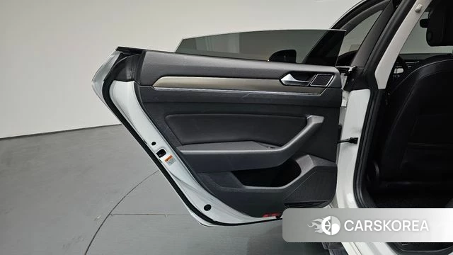 Volkswagen Arteon id 4350649 из Кореи 17