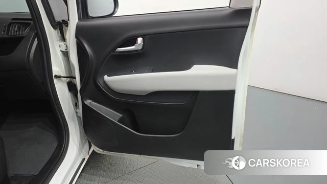Kia The New Kia Ray id 4917121 из Кореи 17