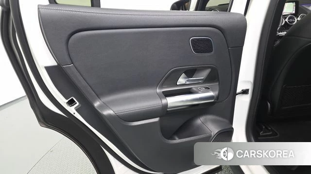Mercedes-Benz EQA H243 id 4645649 из Кореи 17