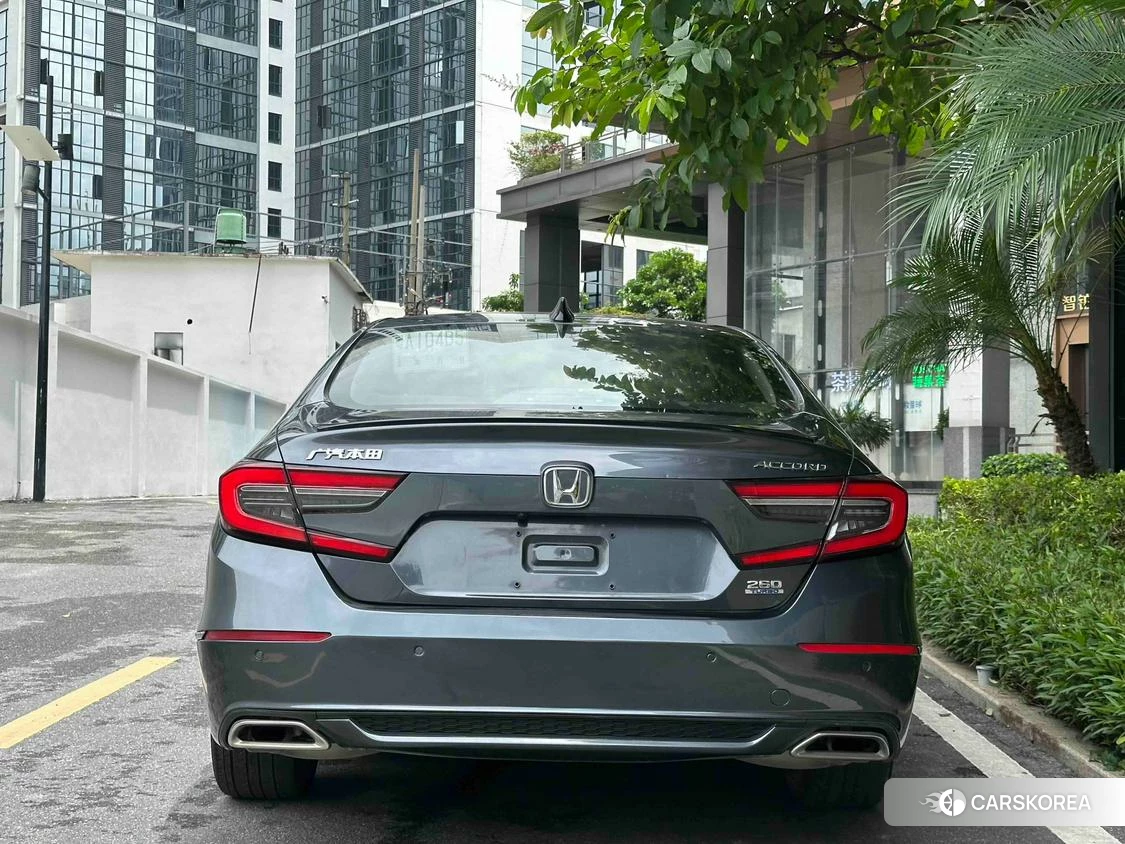 Honda Accord id 4455417 из Китая 17