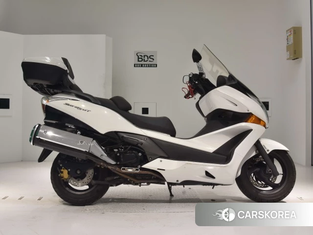 Проданный Honda SILVER WING 400 GT ABS 2011 из Японии