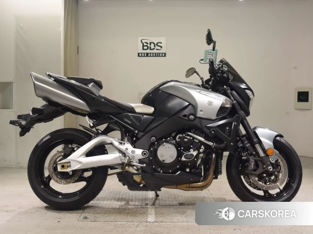 Проданный Suzuki GSX 1300 BK (B-KING) 2010 из Японии