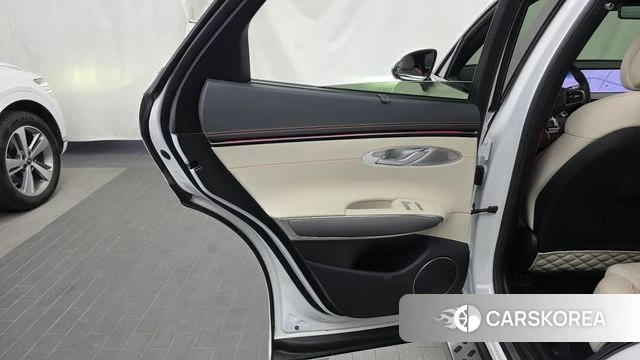 Genesis GV70 id 4669981 из Кореи 17