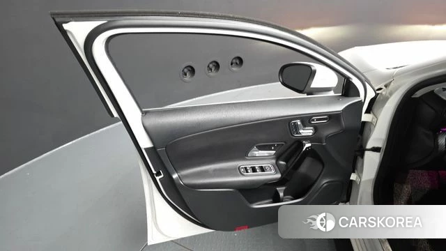 Mercedes-Benz A-Class W177 id 4543068 из Кореи 17