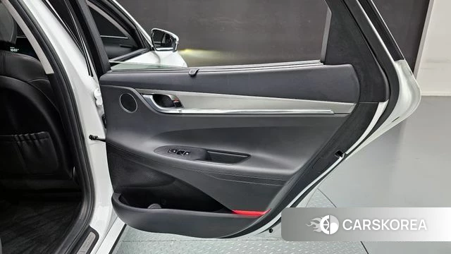 Hyundai The New Grandeur IG Hybrid id 4316203 из Кореи 17