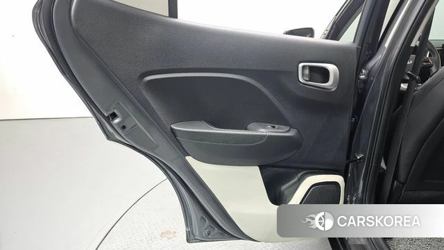 Hyundai Venue id 4243460 из Кореи 17
