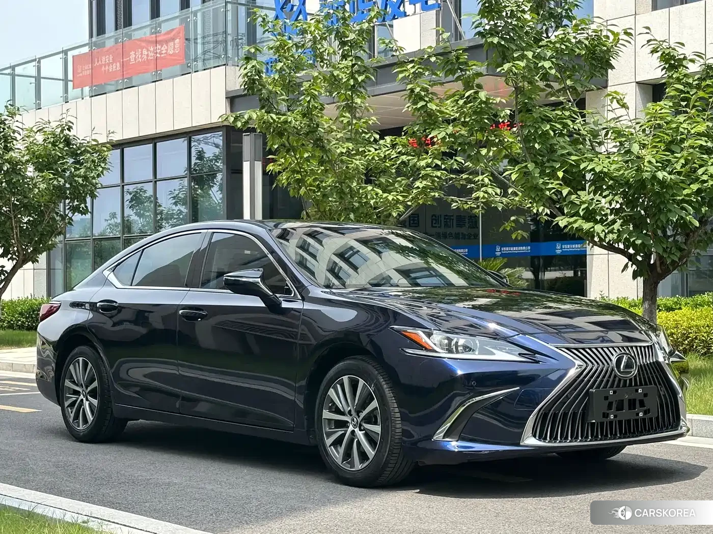 Lexus ES id 4554063 из Китая 17