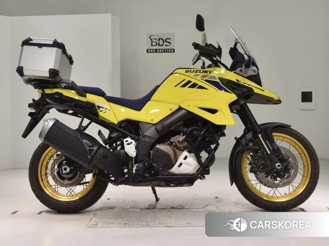 Проданный Suzuki V-STROM 1050XT 2021 из Японии, фото 2