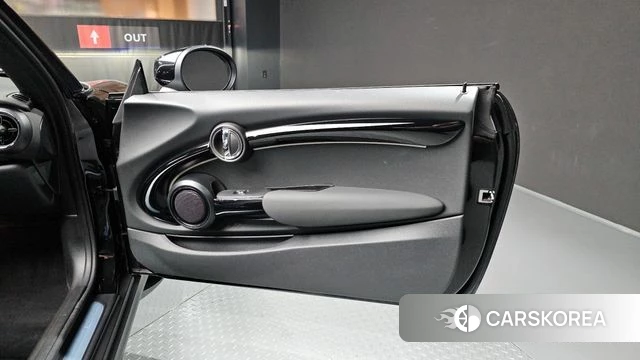 Mini Cooper Convertible id 4773738 из Кореи 17
