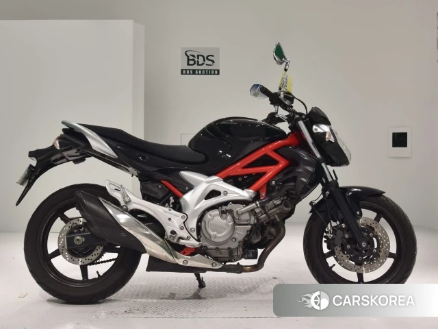 Проданный Suzuki GLADIUS 400 2010 из Японии
