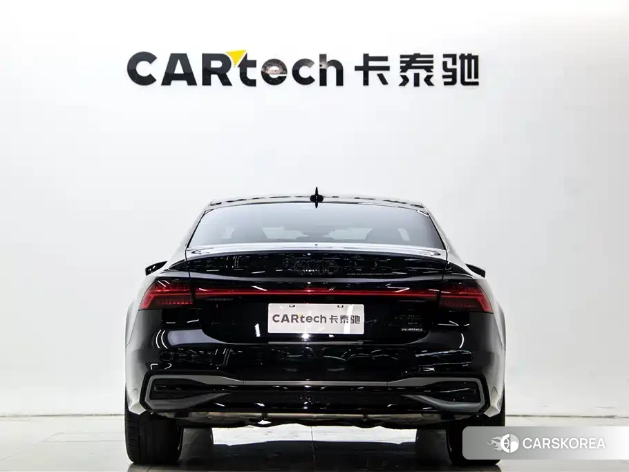 Audi A7L id 4601067 из Китая 17