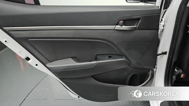 Hyundai Avante AD id 4605514 из Кореи 17