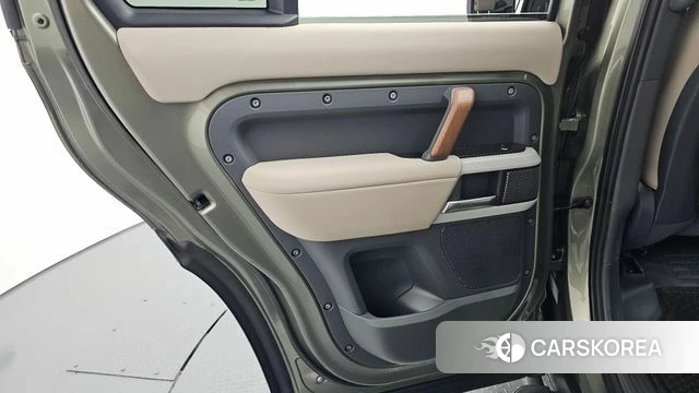 Land Rover Defender (L663) id 4650864 из Кореи 17