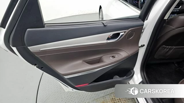 Hyundai Grandeur IG id 4615312 из Кореи 17