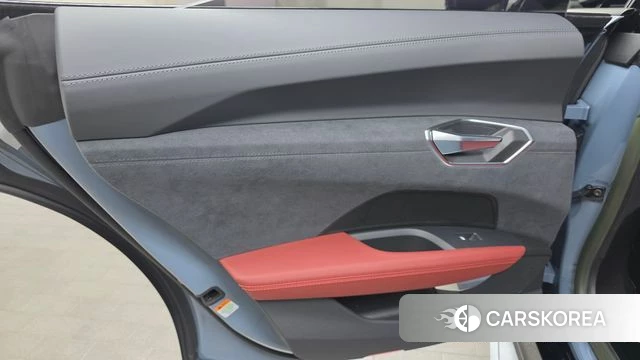 Audi e-Tron GT id 4354953 из Кореи 17