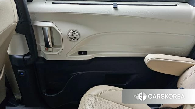 Toyota Sienna 4th Generation id 4342589 из Кореи 17