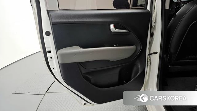 Kia The New Kia Ray id 4186362 из Кореи 17