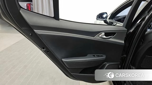 Kia Stinger id 4269111 из Кореи 17