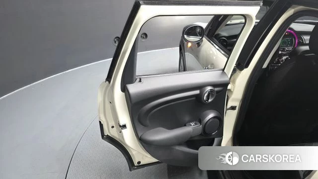 Mini Cooper id 4657799 из Кореи 17