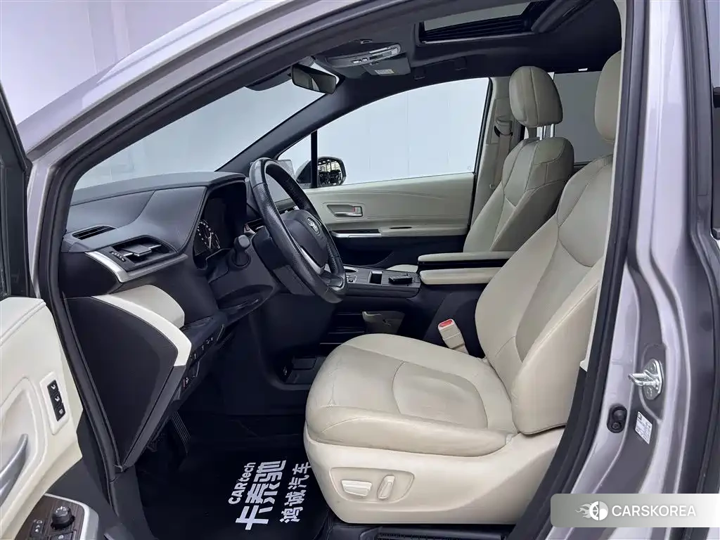 Toyota Granvia id 4553738 из Китая 17