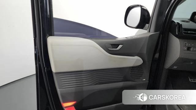 Hyundai Staria id 4250052 из Кореи 17