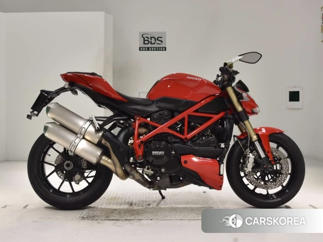 Проданный Ducati STREETFIGHTER 848 id 4110762 из Японии