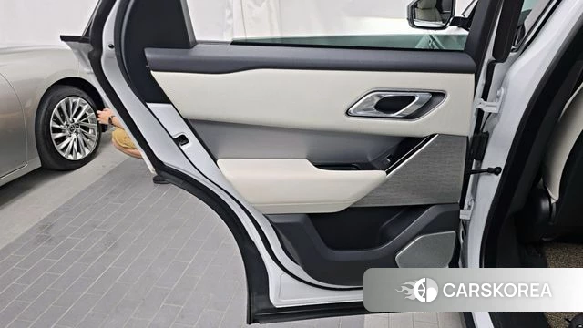Land Rover Range Rover Velar id 4684505 из Кореи 17