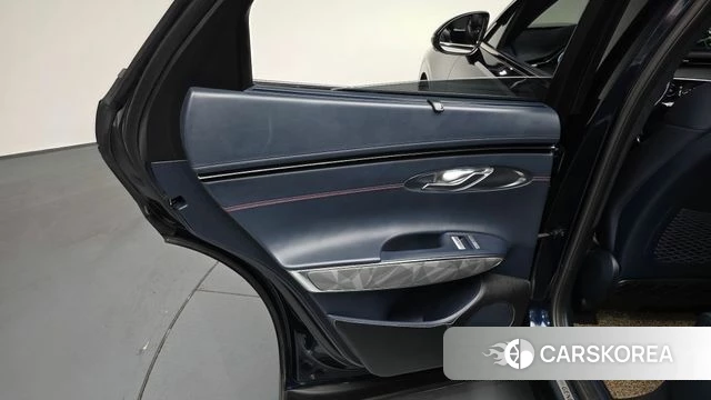 Genesis GV70 id 4231646 из Кореи 17