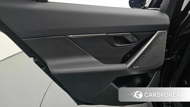 BMW 5 Series (G60) id 4655360 из Кореи 17