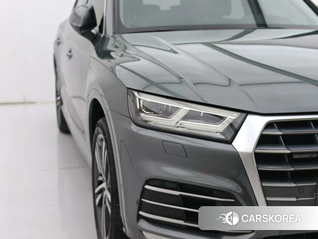 Audi Q5L id 4291255 из Китая 17