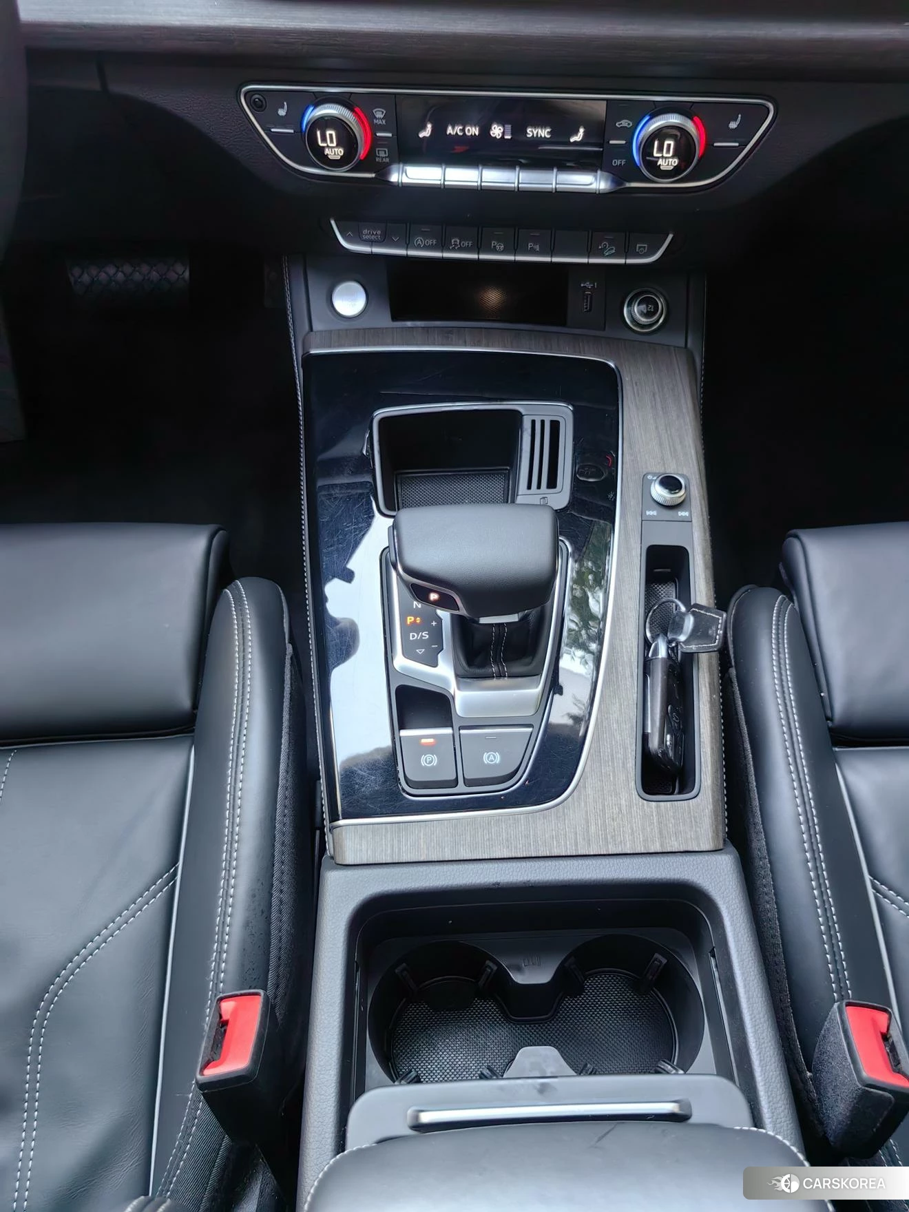 Audi Q5L id 4426578 из Китая 17