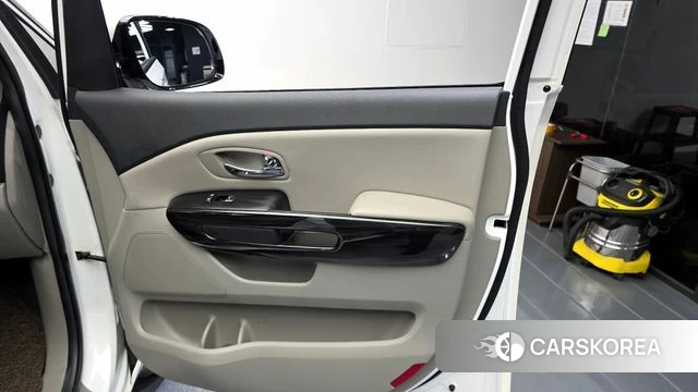 Kia The New Carnival id 4294835 из Кореи 17