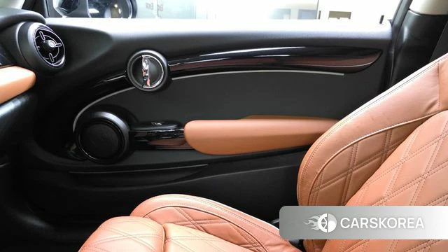 Mini Cooper S id 4376200 из Кореи 17