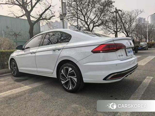 Volkswagen Bora id 4272177 из Китая 17
