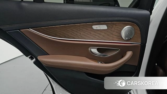 Mercedes-Benz E-Class W213 id 4445571 из Кореи 17
