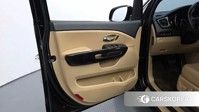 Kia The New Carnival id 4435419 из Кореи 17