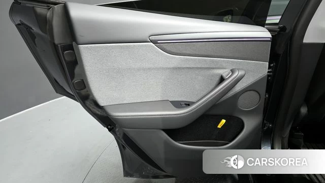 Tesla Model Y id 4387807 из Кореи 17